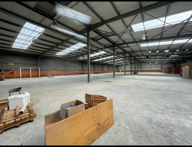 3,189M² WAREHOUSE FOR SALE IN RANDJESPARK